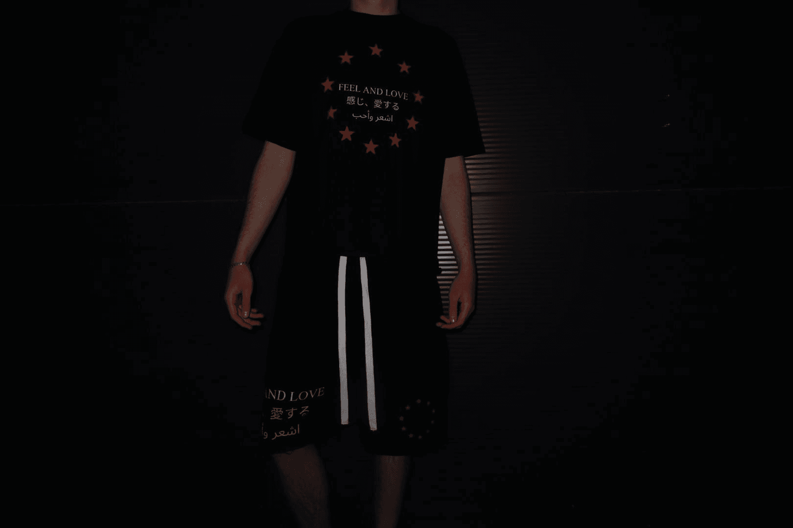 T-SHIRT FEEL AND LOVE photo 1
