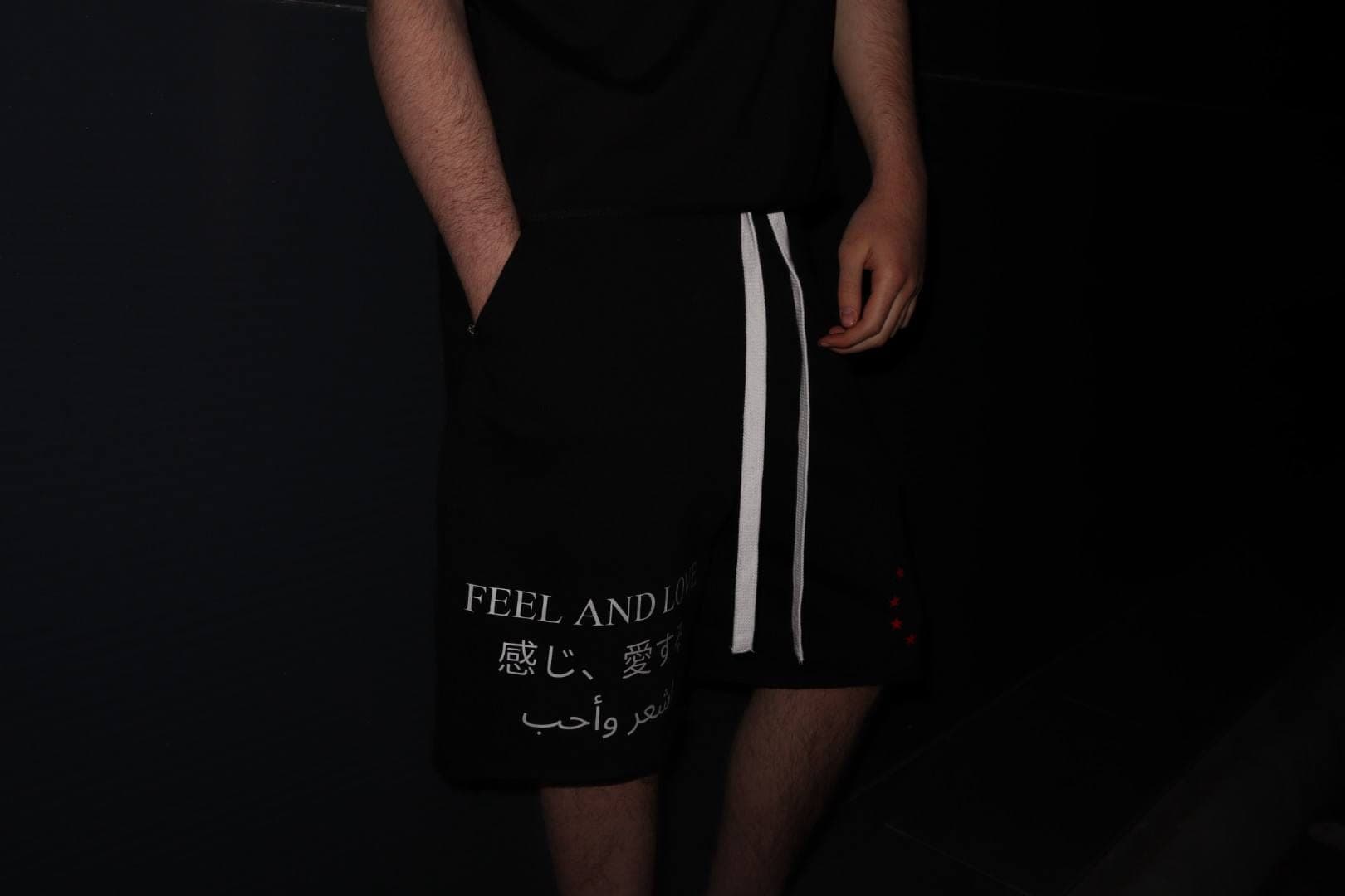 SHORTS FEEL AND LOVE photo 2